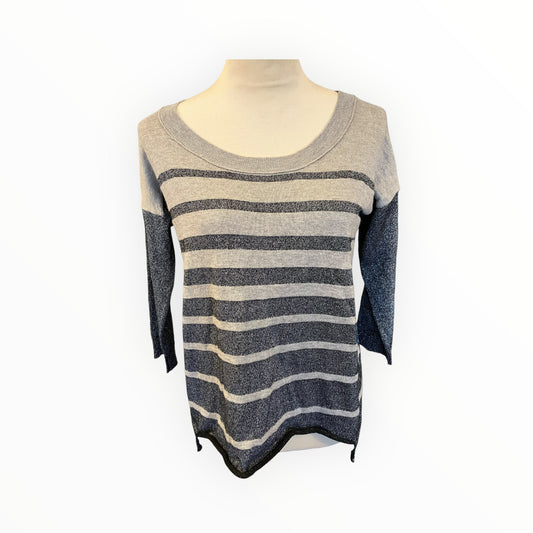 American Eagle Outfitters Sweater